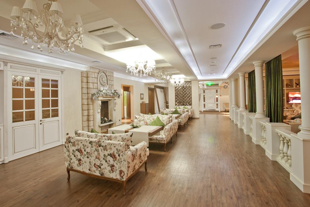 Orly Park-Hotel Kyiv Exterior foto