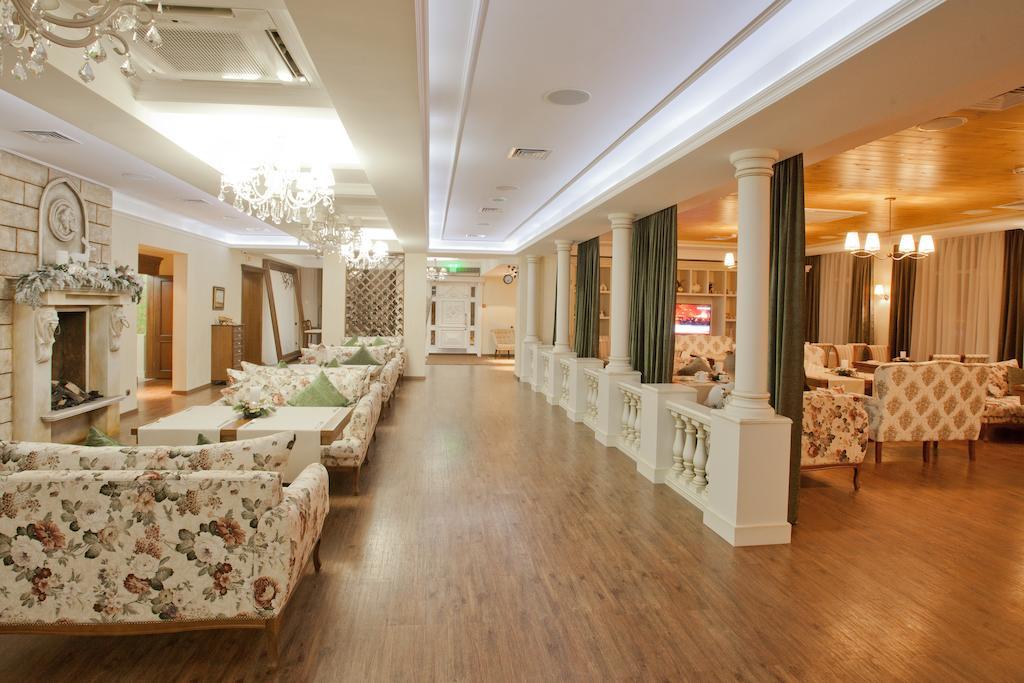 Orly Park-Hotel Kyiv Exterior foto